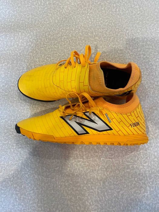 Сороконіжки New Balance Furon