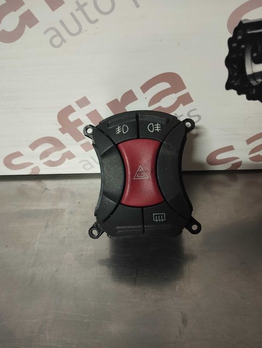BOTÃO 4 PISCAS FIAT DOBLO I 02-09 735419.8620E