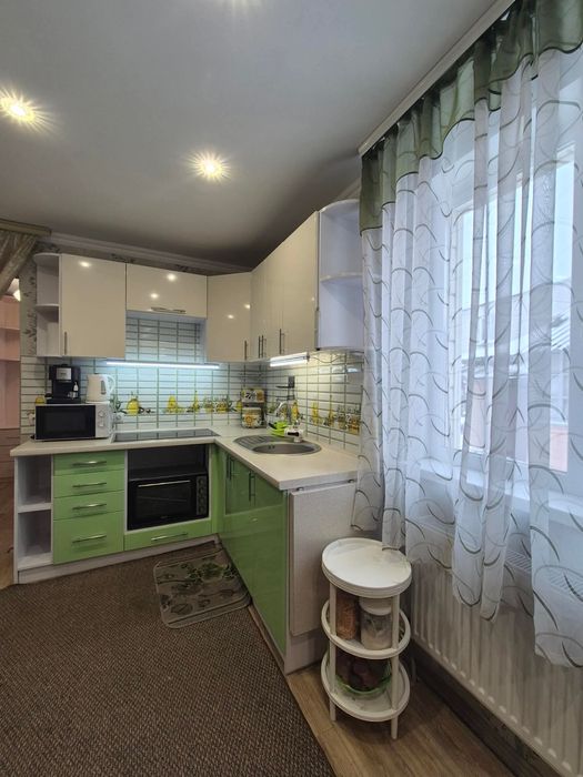 Продам 2 будинки на Князя Володимира