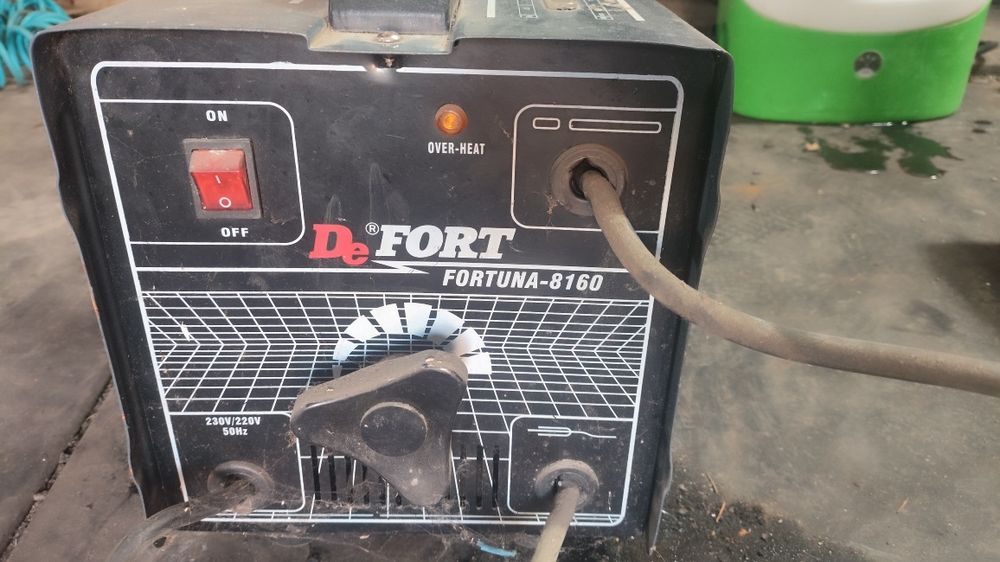 Зварювальний апарат DeForT Fortuna-8160