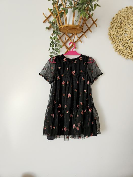 Czarna sukienka w kwiaty babydoll luźna reserved 110