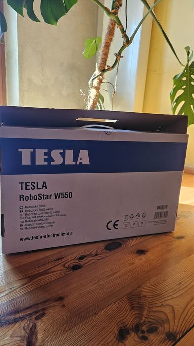 Robot sprzątający myjący okna Tesla - NIE DZIAŁA - do naprawy