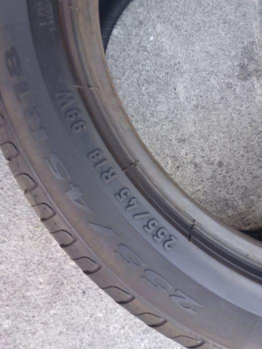 Pneus 255/45/R18 RFT PIRELLI