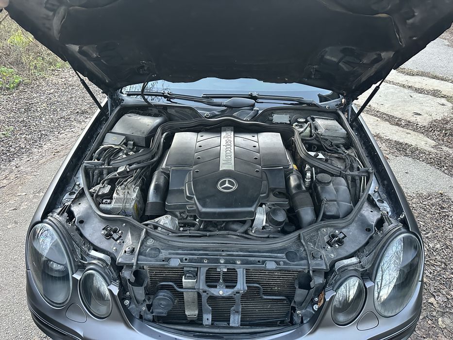 Mersedes benz w211 e500 AMG