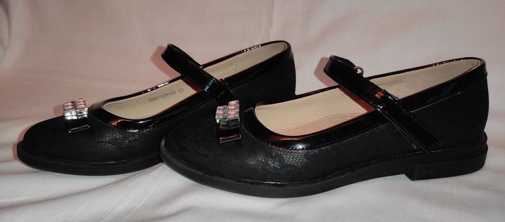 Туфельки, босоніжки.