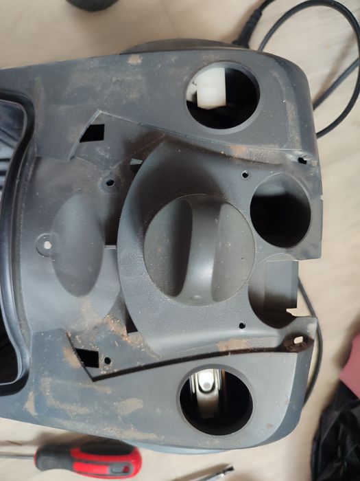 Пилосос Philips, Samsung 1600 w