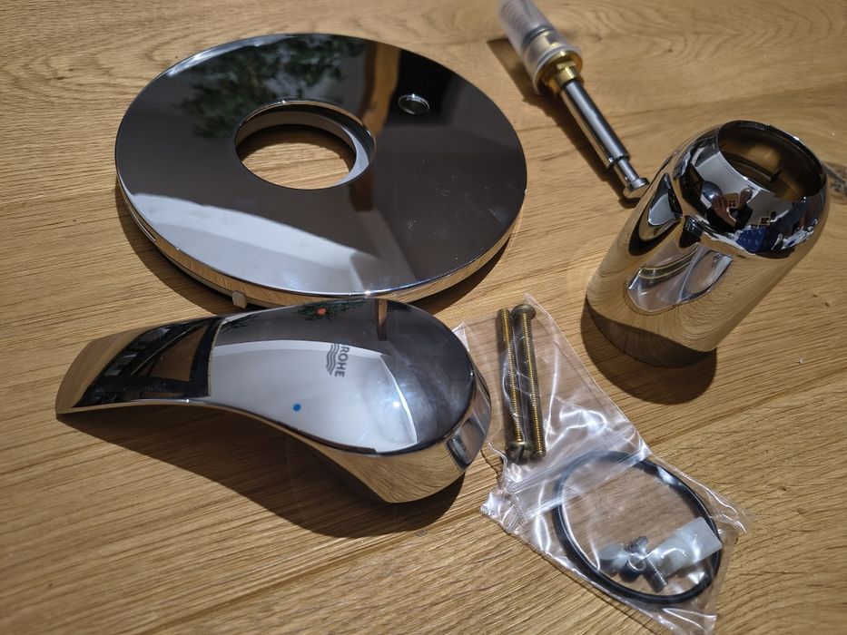 Zestaw baterii prysznicowej Omnires chrom