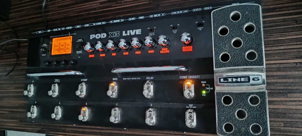 Line 6 POD X3 Live + Futerał