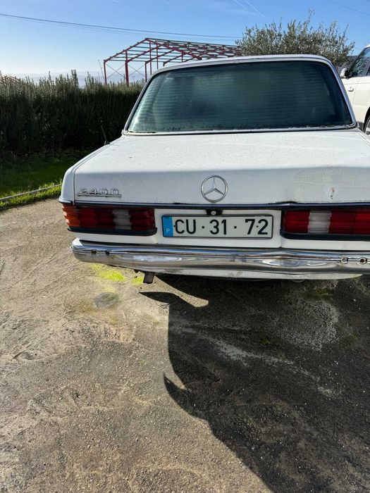 Vende-se Viatura Mercedes 240D