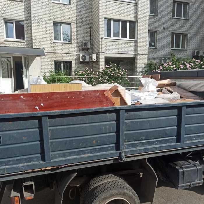 Вивезення сміття,мотлоху