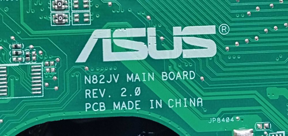 płyta główna Asus N82J: Intel Core i3 z pamięcia i dyskiem 500 GB