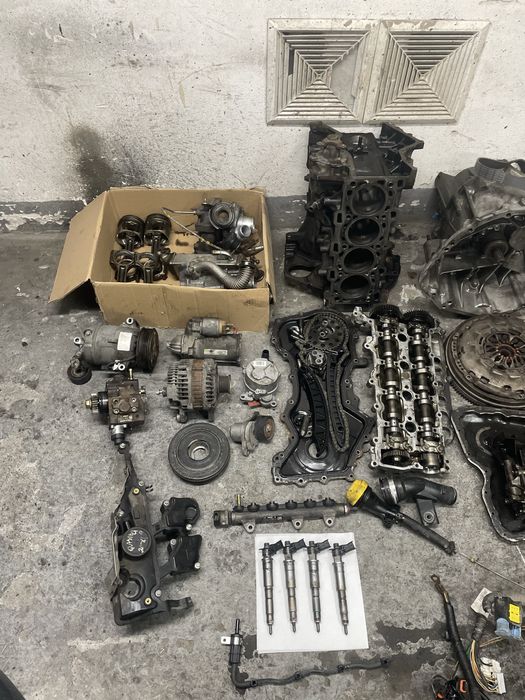 Silnik blok głowica Nissan Qashqai 2.0dci M9R G832 części 4x4 skrzynia