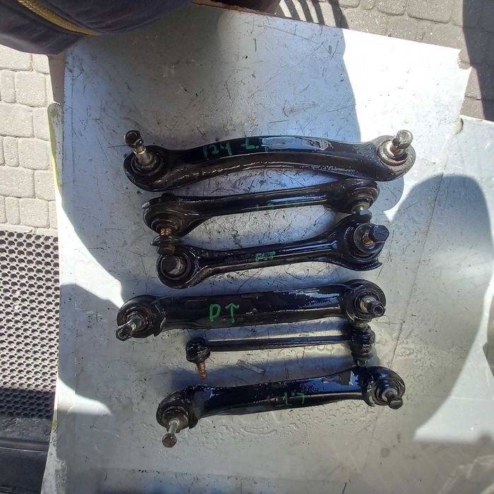 wahacz wahacze tylne mercedes w124 w 124 oryginał jak nowe