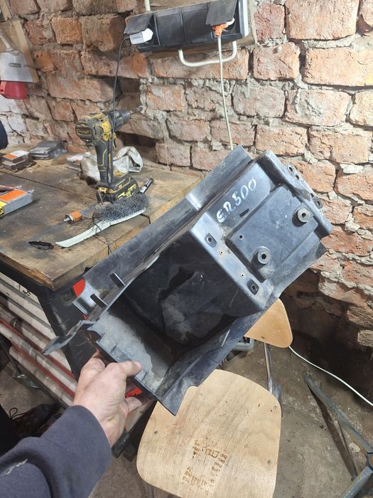 Podstawa Plastik obudowa mocowanie akumulatora wypełnienie kawasaki er