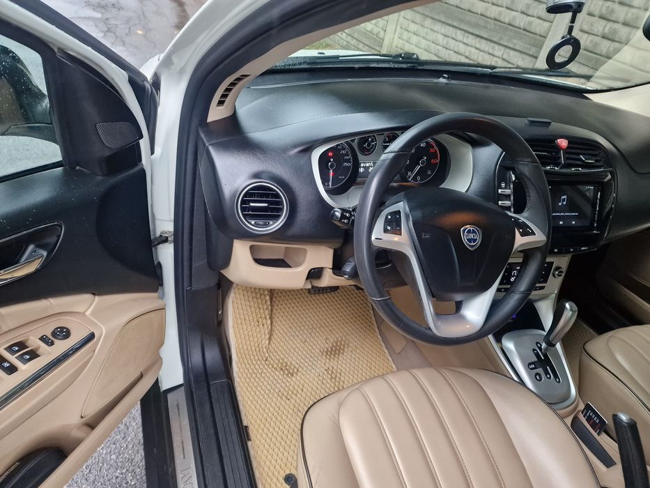 Продам Lancia Delta 2012, 1.6 jtd, автомат.
