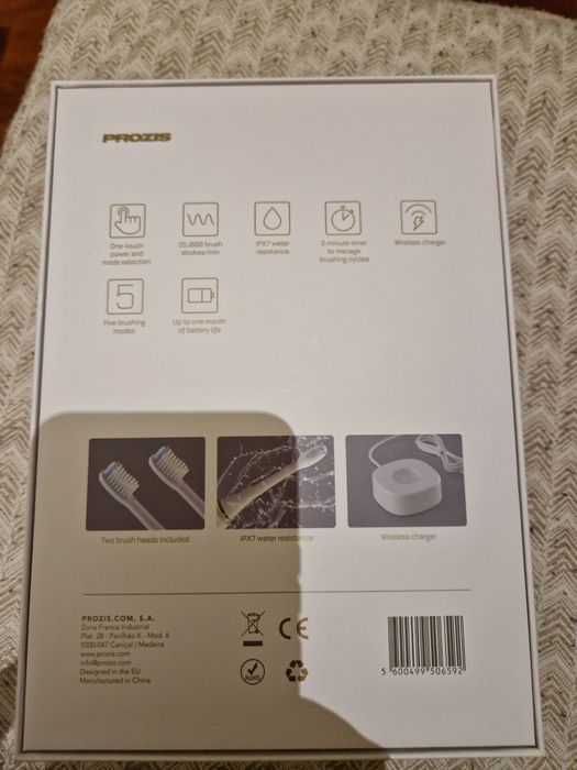 Escova de dentes electtrica Prozis (ultrasonic toothbrush)