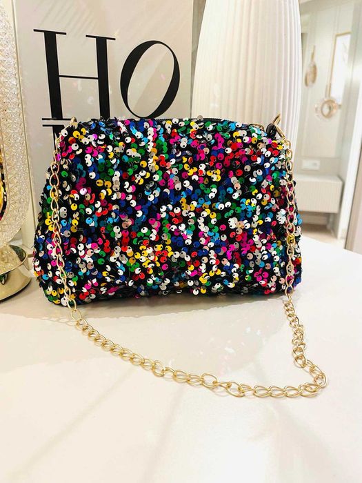 Torebka wieczorowa błyszczącą kolorowa na łańcuszku wesele impreza