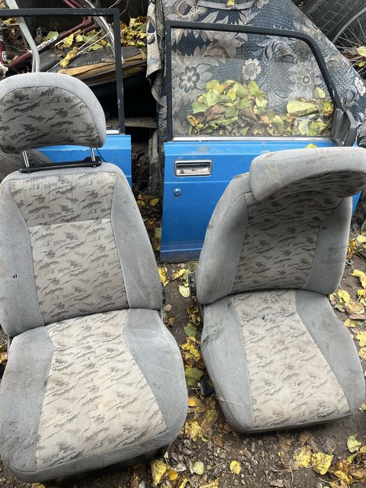 Сидіння на різні автомобілі