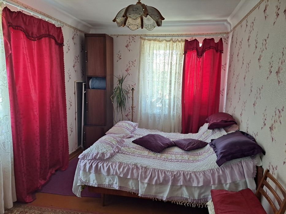 Здам подобово квартиру..