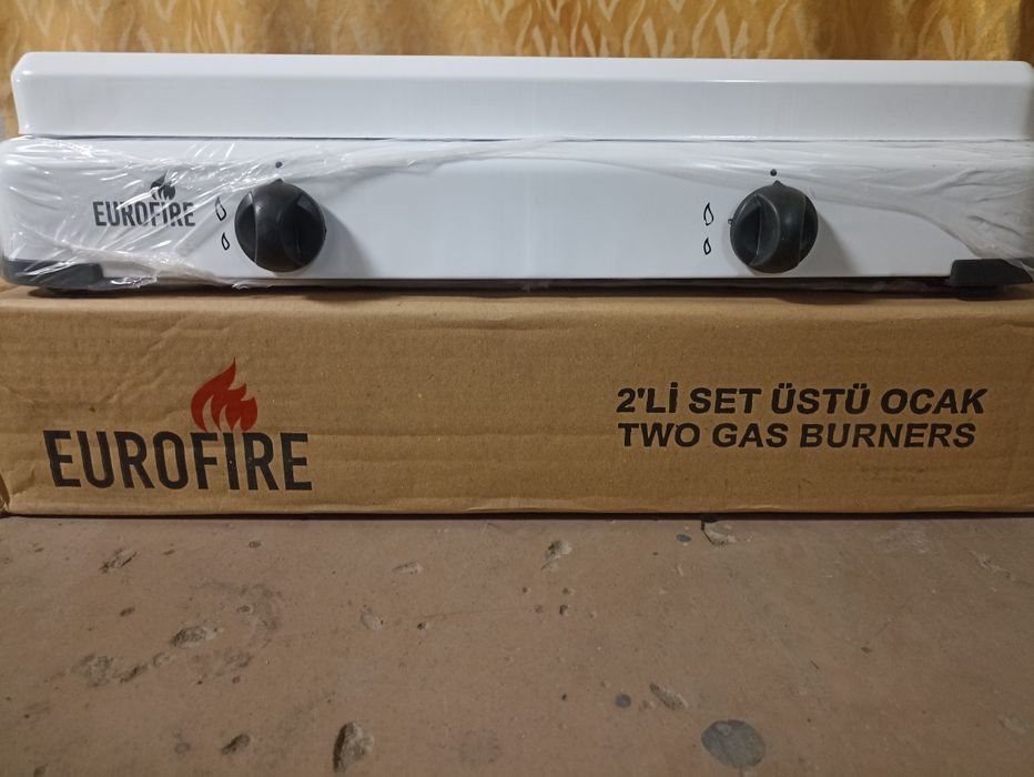 Плита Eurofire 2-комф з кришкою під пропан