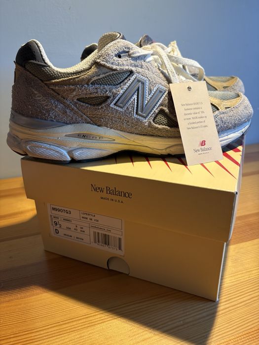 New Balance 990v3 Teddy Santis. 43 - 9.5US