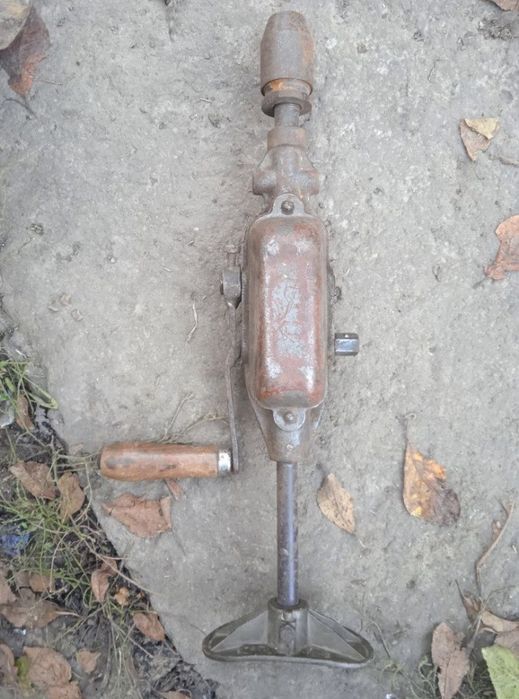 Дриль (дрель) ручний великий