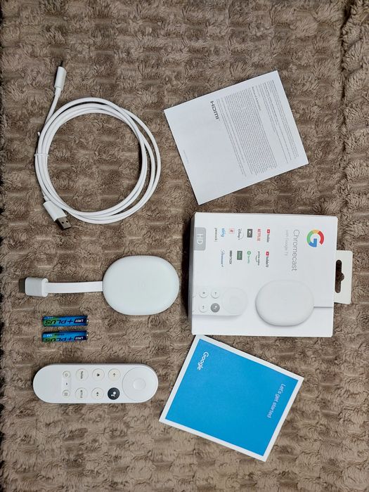 Медіаплеєр(смарт приставка) Google Chromecast TV