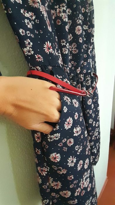 Vestido Floral com Transparência