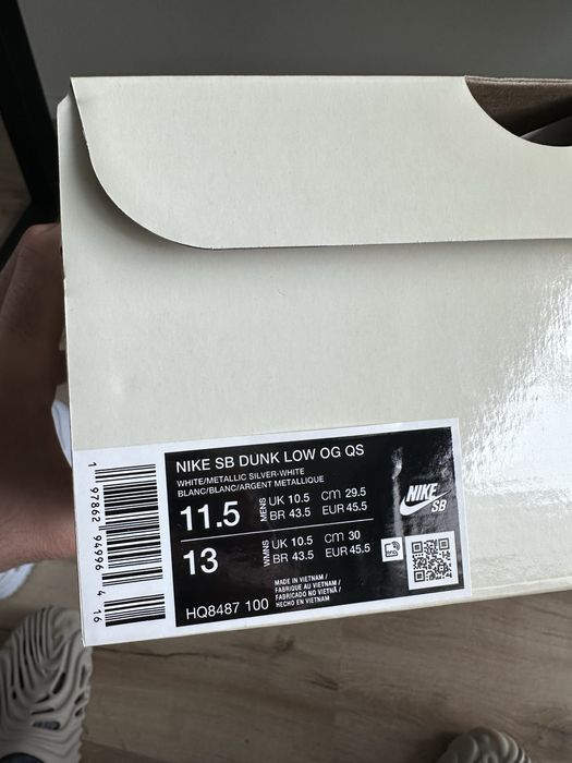 Supreme x Nike Dunk Low SB (White Metallic Silver)