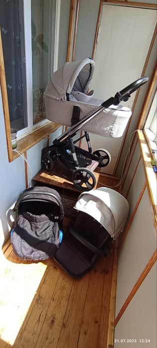 Продам коляску ibebe istop 3в1