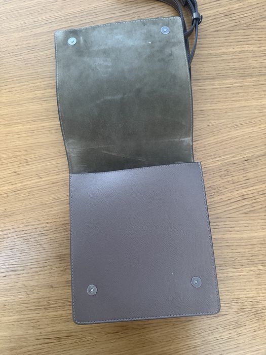 Продам кожаную сумку VIF