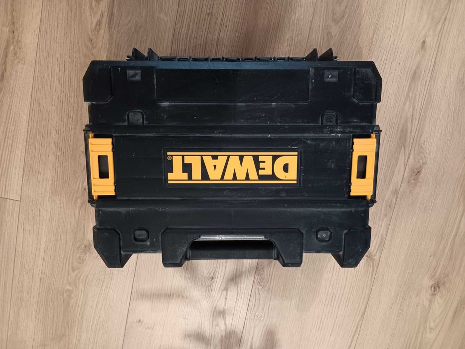 Laser DeWalt DCE0811R czerwony