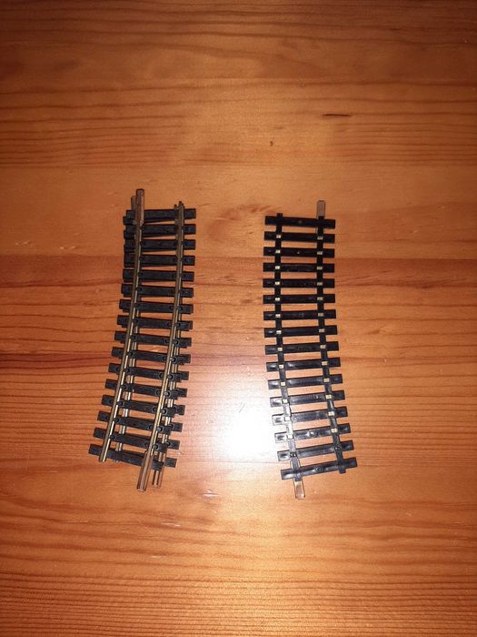 Comboios Fleischmann Linhas e Curvas