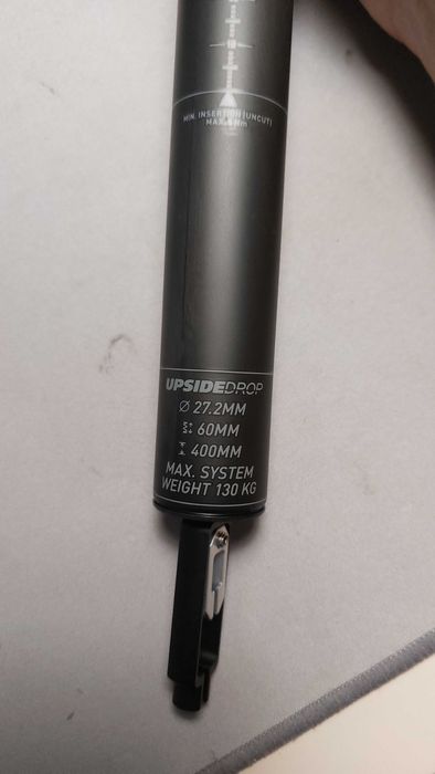 Espigão de selim telescópico DT Swiss D232 ONE 27.2mm Carbon