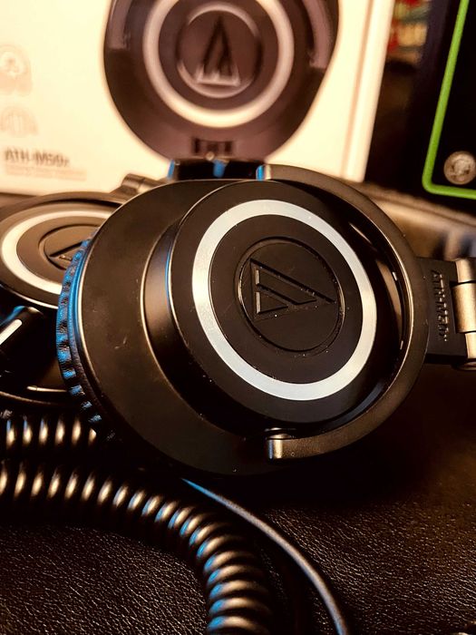 Auriculares Audio-Technica M50 Fones de Ouvido