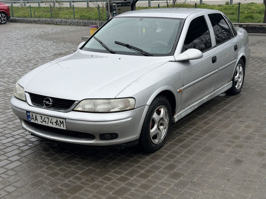 Продам Opel Vectra 1.8газ 1999
