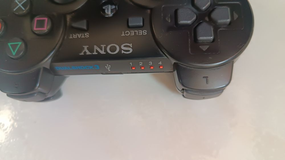 Comandos DualShock  PlayStation 3 avariados.