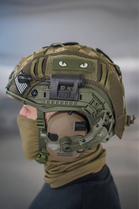 Комплект FAST тактичний шолом ФРАНЦІЯ + кавер + навушники + ліхтарик