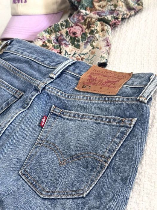 Жіночі шорти бренду "Levi's" 505 оригінал, розмір 25, голубі, стан нових