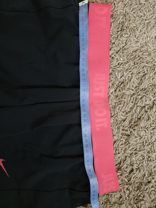 Спортивні подвійні шорти від Nike, М.