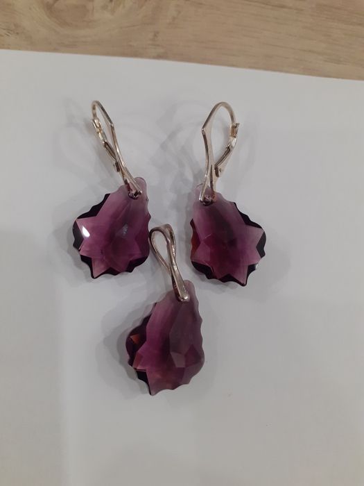 Komplet biżuterii srebrnej kolczyki i zawieszka