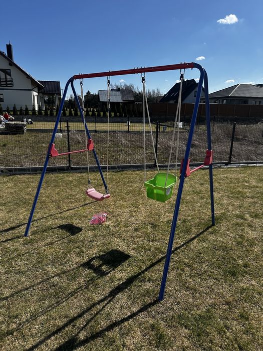 Bujaczka hustawka dla dzieci ogrodowa play tive plac zabaw