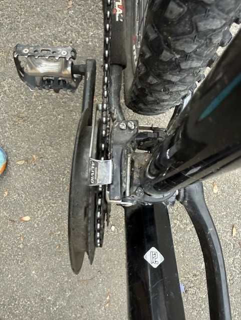 UNIBIKE Evolution; MTB; rama 21; koła 26; przerzutki shimano 3x8