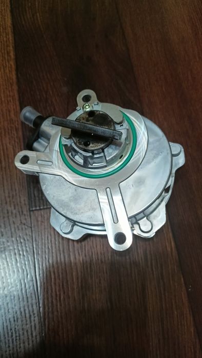 11667635657 насос вакуумный 11660151054 11667545384