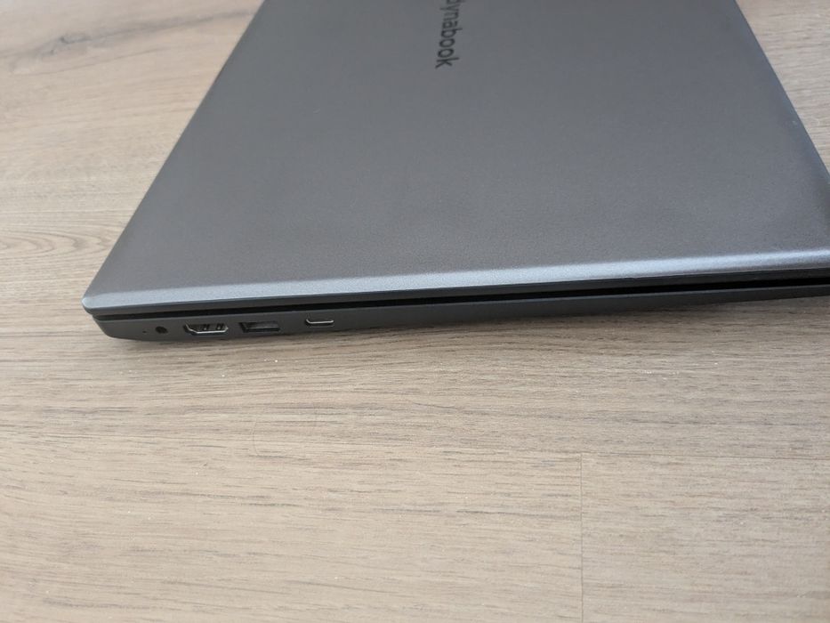 Dynabook 15.6'' i5- 10th Bom estado