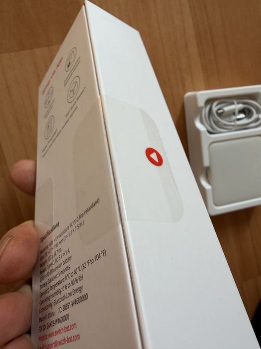 Універсальний пульт SwitchBot Universal Remote + Hub Mini (Matter)