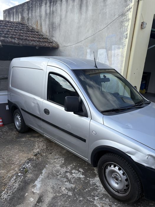 Opel Combo 1.7 CDTI – 2004 – Comercial | Económica e Fiável