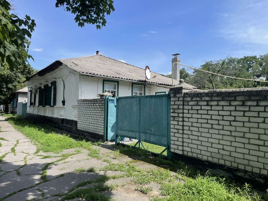 Будинок в Крюкові 70м2. 7 Соток.Гараж