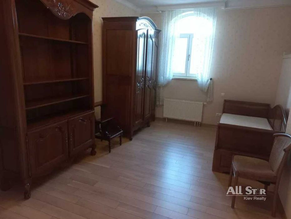 Оренда 5к квартири в Києві, Печерський р-н, Крутий спуск 5 Без комісії