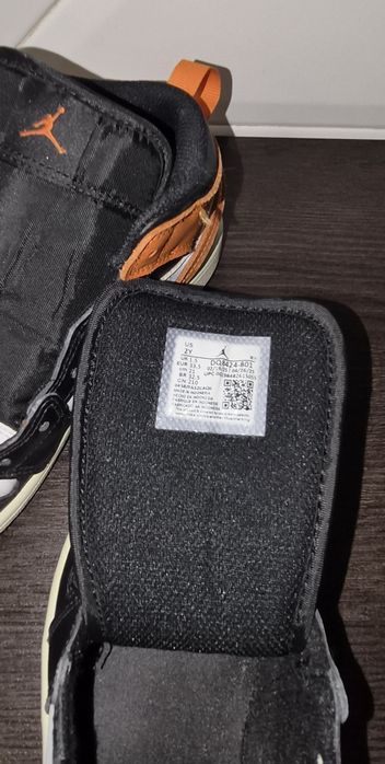 Jordan 1 Mid Easy On Criança (Tam. 33.5 EU / 2Y) – Excelente Estado